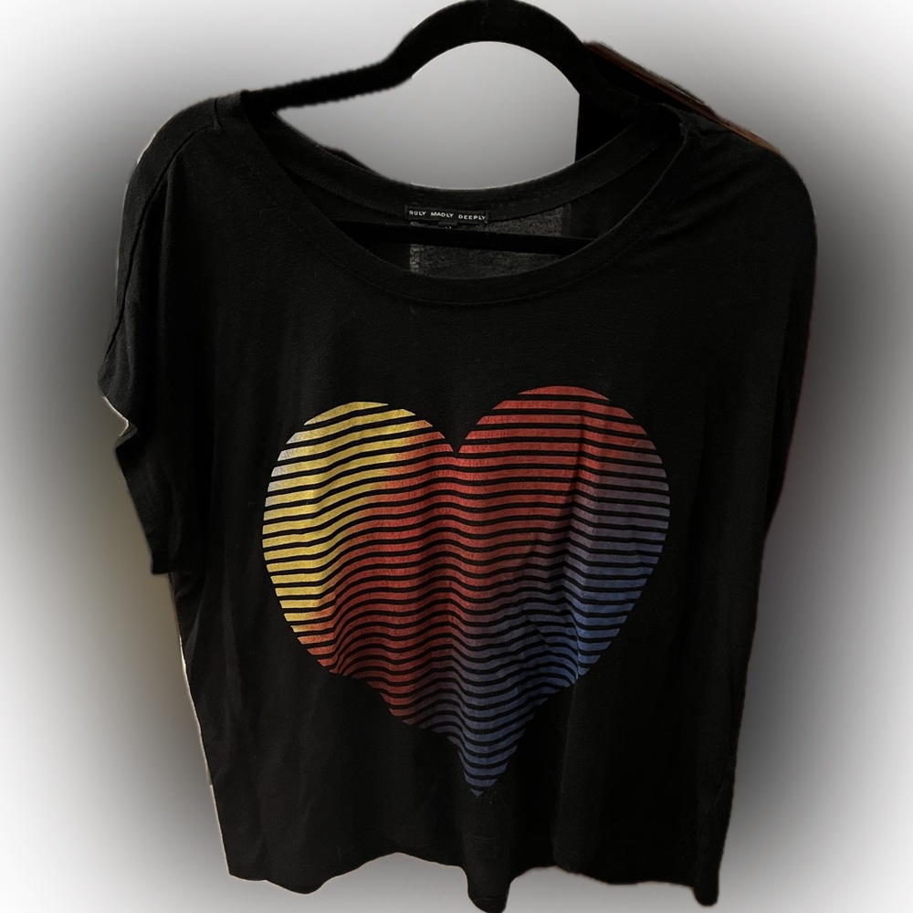 Truly Madly Deeply black rainbow heart t-shirt -Size S